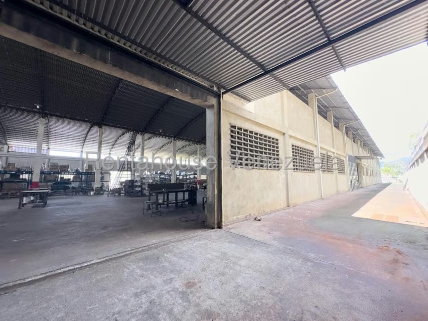 Comercial (Galpon - Deposito) en Venta en Rio Tuy, Miranda - 10