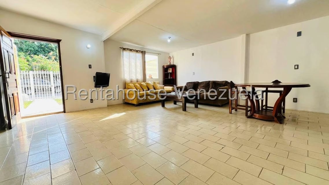 Casa (1 Nivel) en Venta en Fundacion Mendoza, Aragua - 2