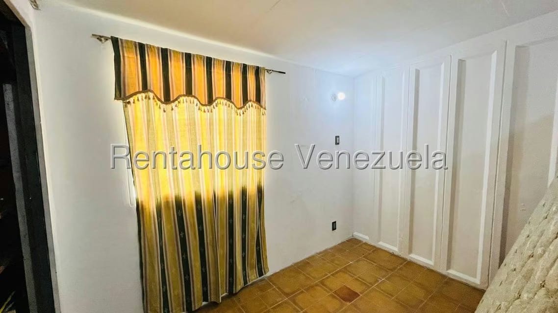 Casa (1 Nivel) en Venta en Fundacion Mendoza, Aragua - 11