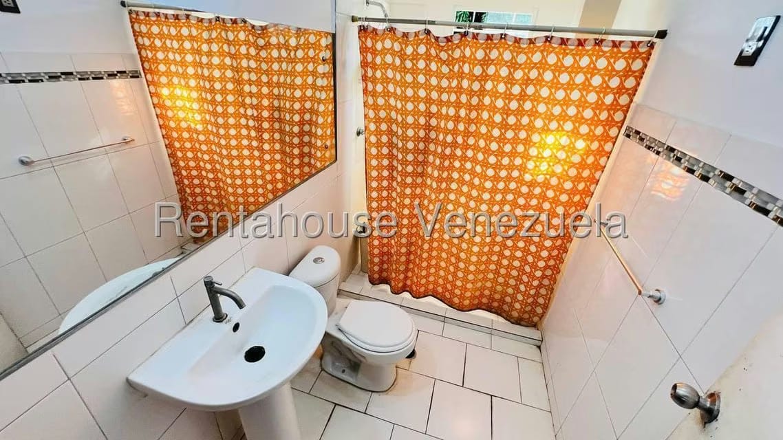 Casa (1 Nivel) en Venta en Fundacion Mendoza, Aragua - 22