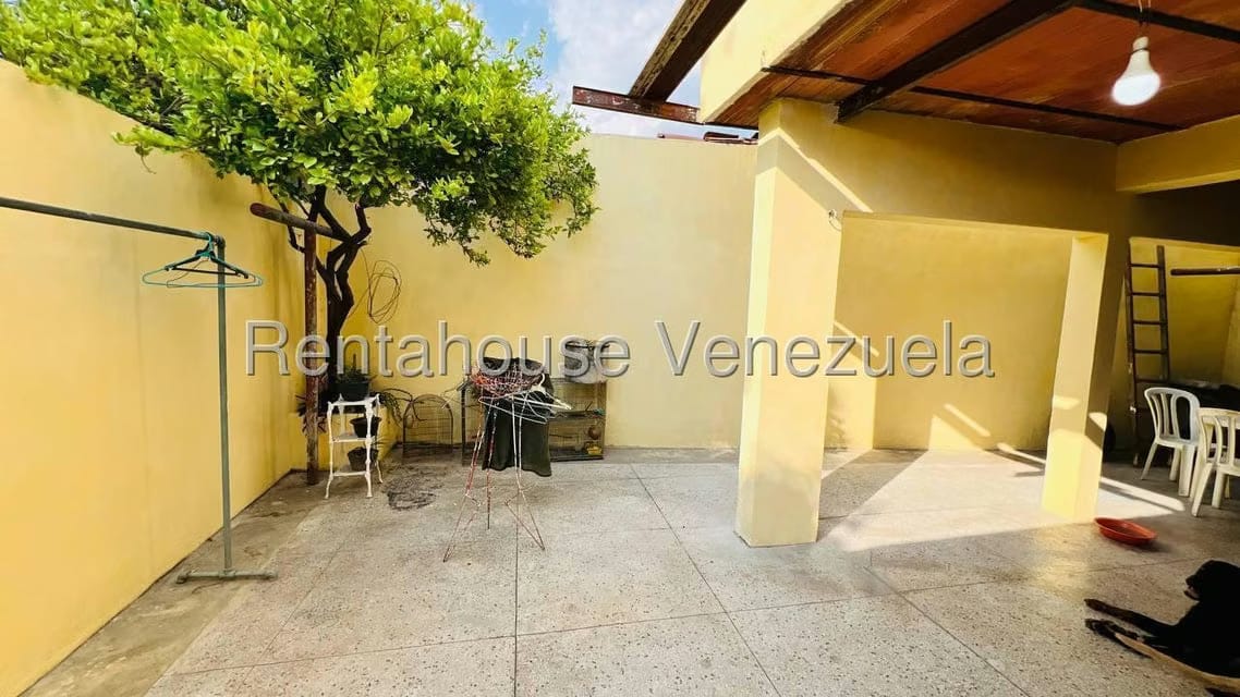 Casa (1 Nivel) en Venta en Fundacion Mendoza, Aragua - 26