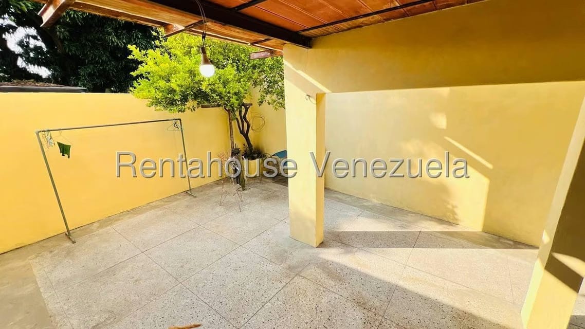 Casa (1 Nivel) en Venta en Fundacion Mendoza, Aragua - 29