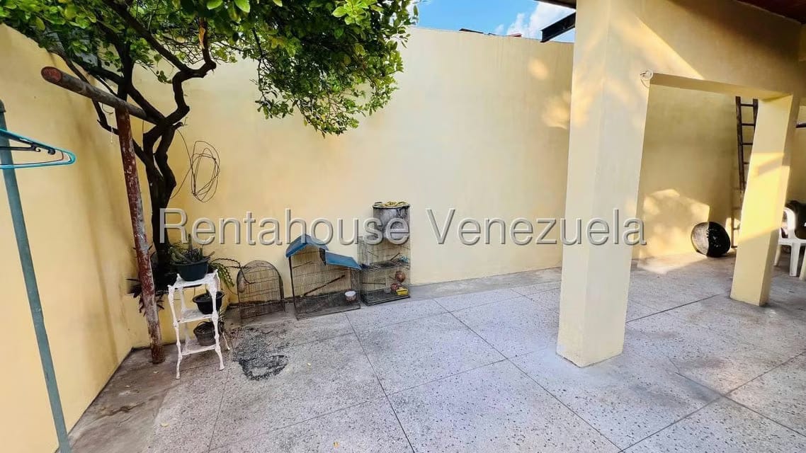Casa (1 Nivel) en Venta en Fundacion Mendoza, Aragua - 31