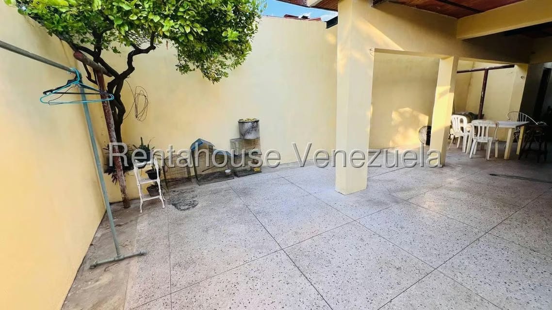 Casa (1 Nivel) en Venta en Fundacion Mendoza, Aragua - 33