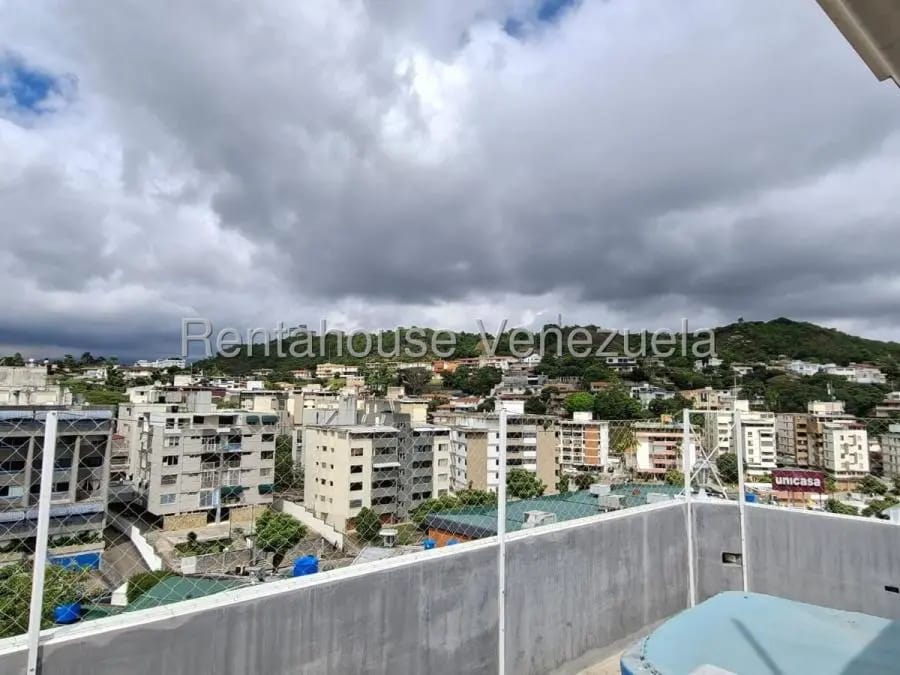 Apartamento en Venta en Cumbres de Curumo Caracas - 25