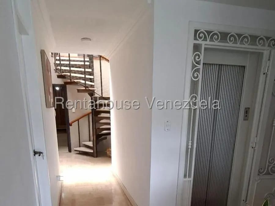 Apartamento en Venta en Cumbres de Curumo Caracas - 26