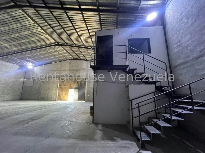 Comercial (Galpon - Deposito) en Alquiler en Miraflores, Portuguesa - 13