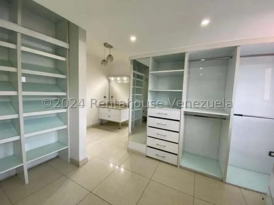 Casa en Venta en Colinas de Bello Monte Caracas - 3