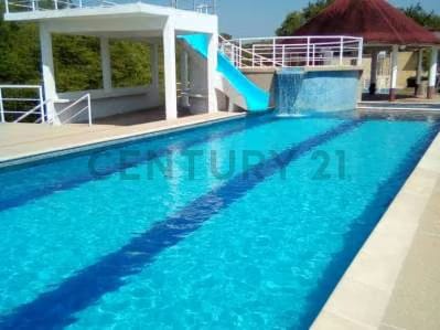 CD. Conjunto Vacacional Agua Miel.