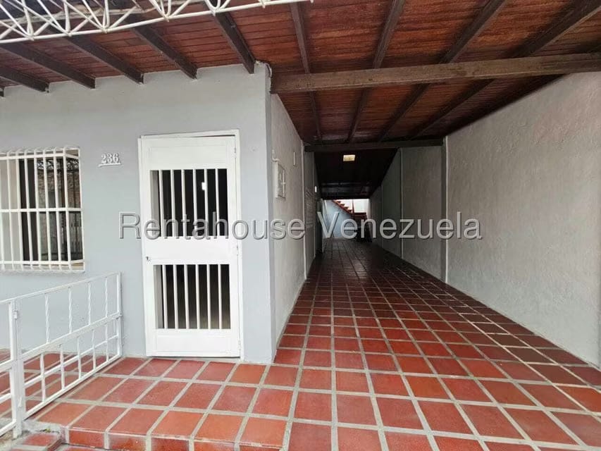 Casa (Duplex) en Alquiler en La Morita, Aragua - 31