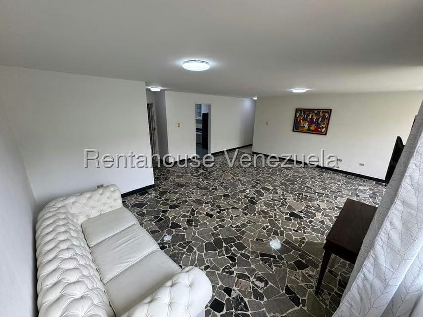 Apartamento (1 Nivel) en Alquiler en Caurimare, Distrito Metropolitano - 11