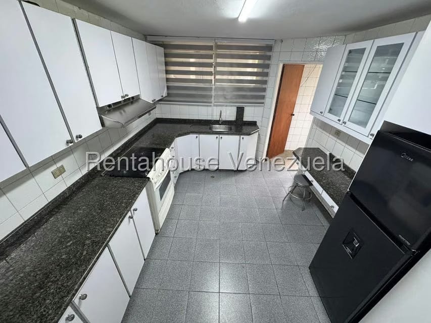 Apartamento (1 Nivel) en Alquiler en Caurimare, Distrito Metropolitano - 13
