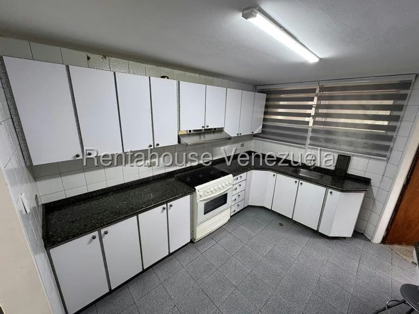 Apartamento (1 Nivel) en Alquiler en Caurimare, Distrito Metropolitano - 14