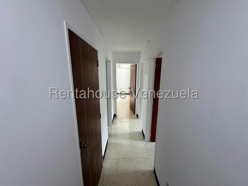 Apartamento (1 Nivel) en Alquiler en Caurimare, Distrito Metropolitano - 19