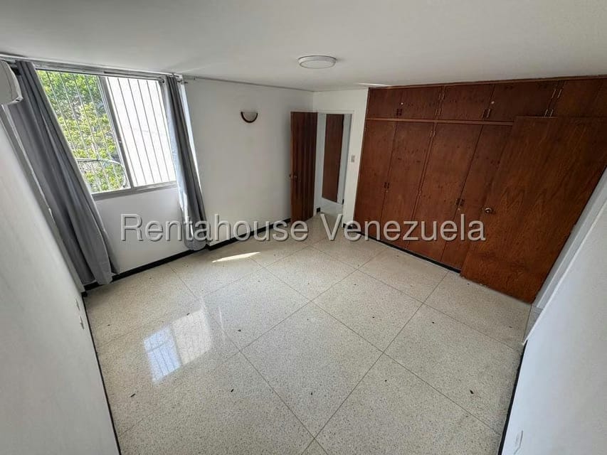 Apartamento (1 Nivel) en Alquiler en Caurimare, Distrito Metropolitano - 26