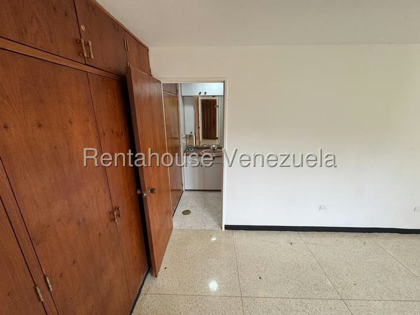 Apartamento (1 Nivel) en Alquiler en Caurimare, Distrito Metropolitano - 27