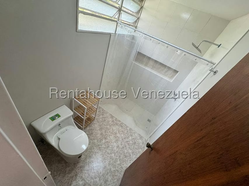 Apartamento (1 Nivel) en Alquiler en Caurimare, Distrito Metropolitano - 29