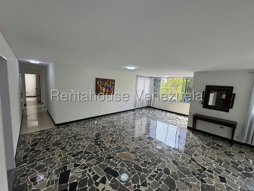 Apartamento (1 Nivel) en Alquiler en Caurimare, Distrito Metropolitano - 10