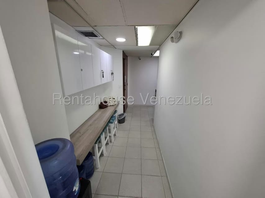 Comercial (Oficina) en Alquiler en Chuao, Distrito Metropolitano - 11