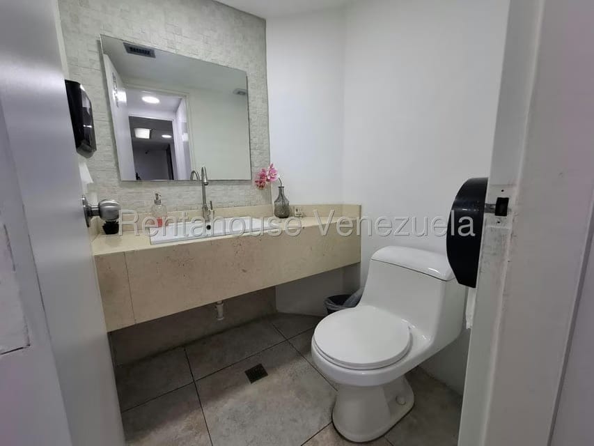 Comercial (Oficina) en Alquiler en Chuao, Distrito Metropolitano - 8