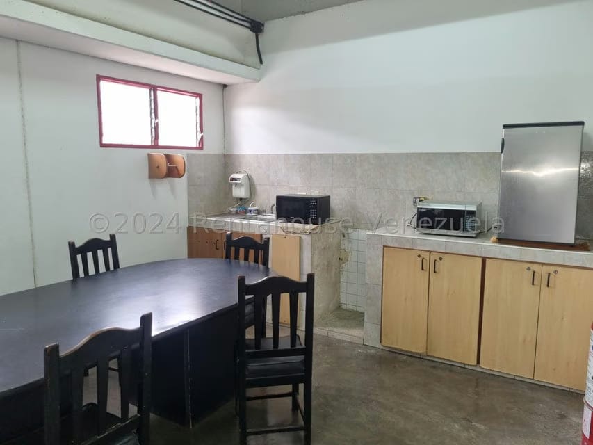 Comercial (Galpon - Deposito) en Venta en Sector Industrial Cloris, Miranda - 20