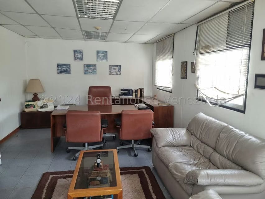 Comercial (Galpon - Deposito) en Venta en Sector Industrial Cloris, Miranda - 23