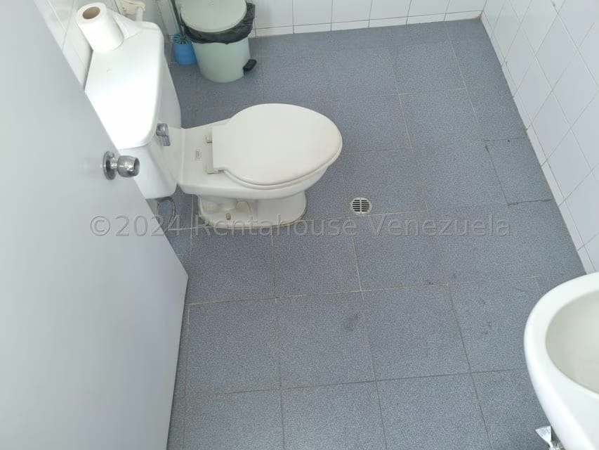 Comercial (Galpon - Deposito) en Venta en Sector Industrial Cloris, Miranda - 26