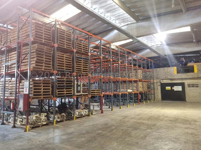 Comercial (Galpon - Deposito) en Venta en Sector Industrial Cloris, Miranda - 6