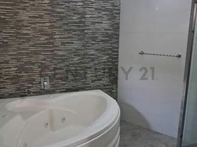 Excelente y moderna propiedad ubicada en el CR. Carmen Isabel. En Anaco. - 10