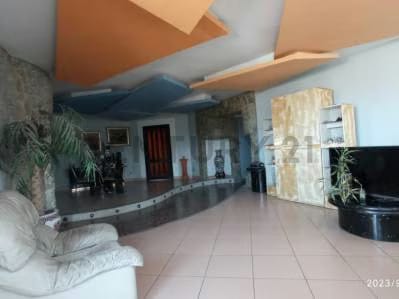 PENT- HOUSE Moderno de 260,44 m2 en el Centro de la Ciudad - 9