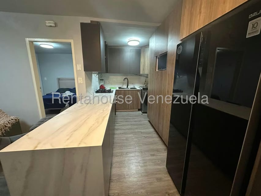 Apartamento (1 Nivel) en Alquiler en Los Palos Grandes, Distrito Metropolitano - 6