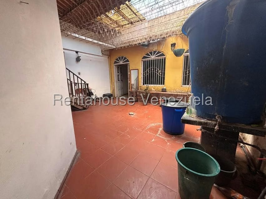 Comercial (Local Comercial) en Venta en Centro, Lara - 2