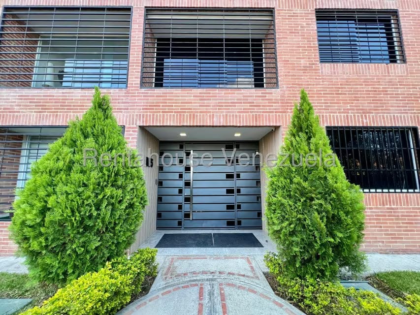 Apartamento (1 Nivel) en Venta en Colinas de La Tahona, Distrito Metropolitano - 2