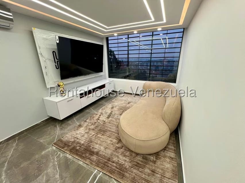 Apartamento (1 Nivel) en Venta en Colinas de La Tahona, Distrito Metropolitano - 10