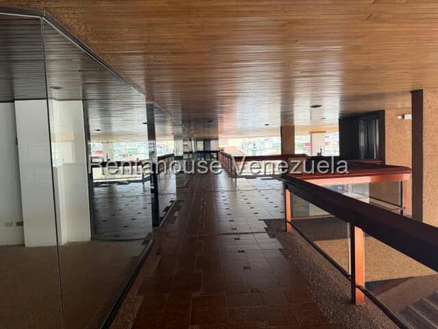 Comercial (Local Comercial) en Alquiler en 5 de Julio, Zulia - 2