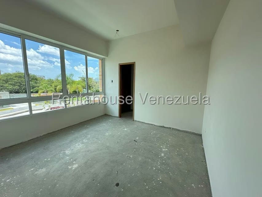 Apartamento (1 Nivel) en Venta en Mirador de Los Campitos I, Distrito Metropolitano - 13
