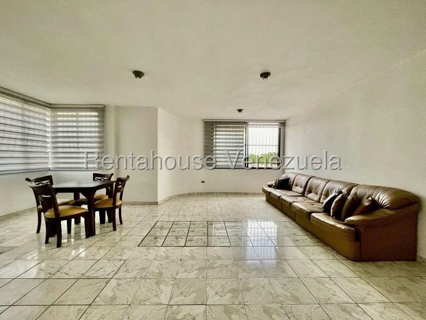 Apartamento (1 Nivel) en Alquiler en Mario Briceno Iragorry, Aragua - 2