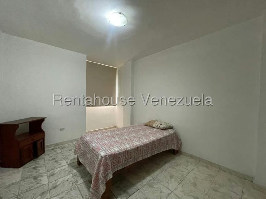Apartamento (1 Nivel) en Alquiler en Mario Briceno Iragorry, Aragua - 11