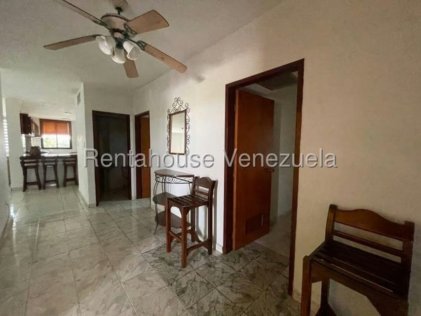 Apartamento (1 Nivel) en Alquiler en Mario Briceno Iragorry, Aragua - 13