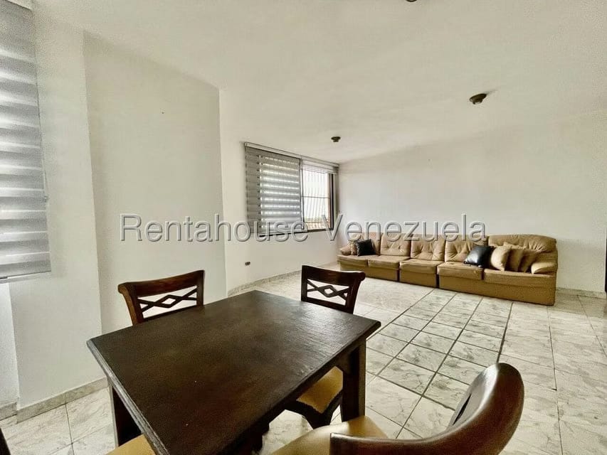 Apartamento (1 Nivel) en Alquiler en Mario Briceno Iragorry, Aragua - 4