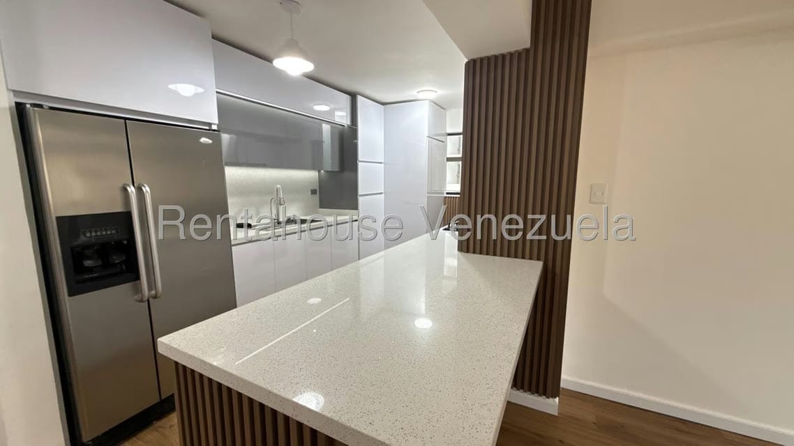 Apartamento (1 Nivel) en Alquiler en Santa Paula, Distrito Metropolitano - 5