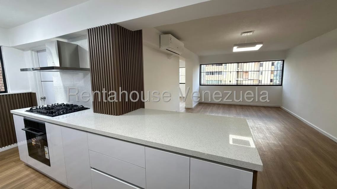 Apartamento (1 Nivel) en Alquiler en Santa Paula, Distrito Metropolitano - 7