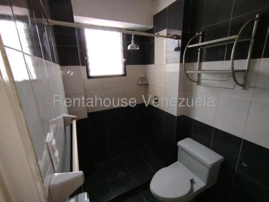 Apartamento en Venta en la urbina Caracas - 3