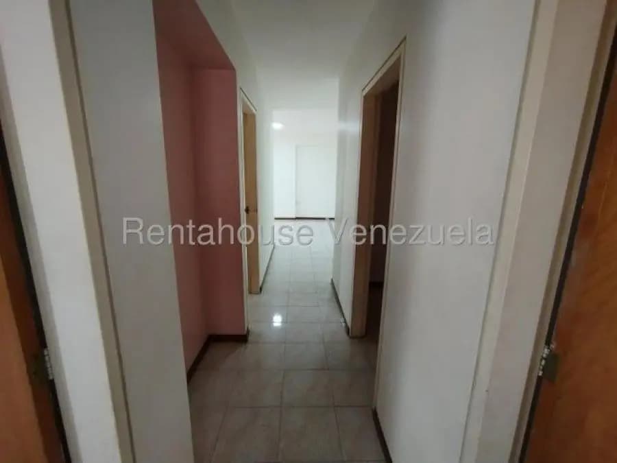 Apartamento en Venta en la urbina Caracas - 6