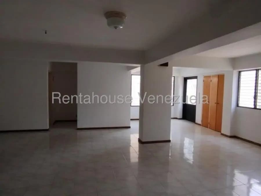 Apartamento en Venta en la urbina Caracas - 10