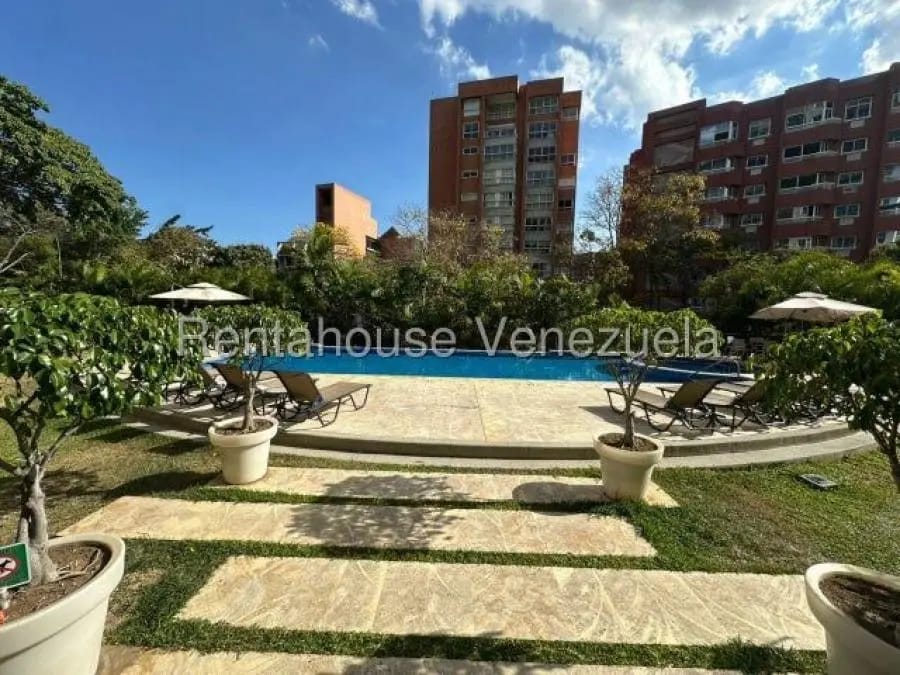 Apartamento en Alquiler en El Rosal Caracas