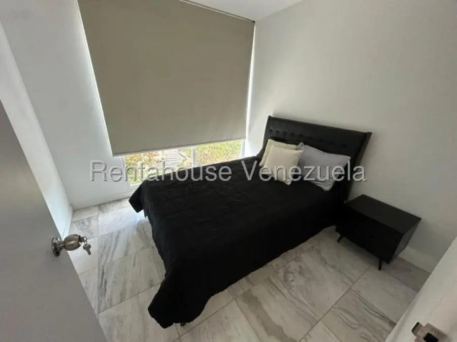 Apartamento en Alquiler en El Rosal Caracas - 4