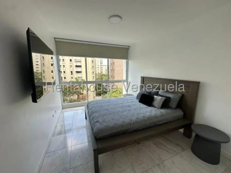 Apartamento en Alquiler en El Rosal Caracas - 9