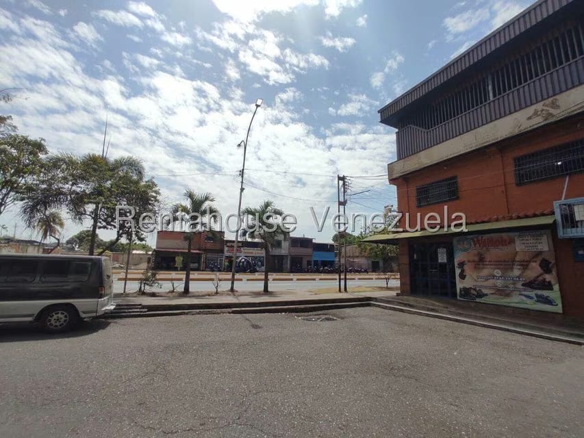 Apartamento (1 Nivel) en Alquiler en Avenida Constitucion, Aragua - 29