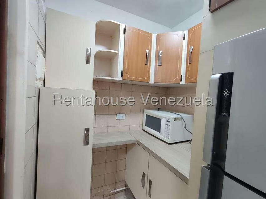 Apartamento (1 Nivel) en Alquiler en Avenida Constitucion, Aragua - 7